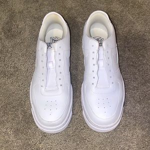 Nike Women’s Air Force 1 Pixel Shoes in White. Size 9
